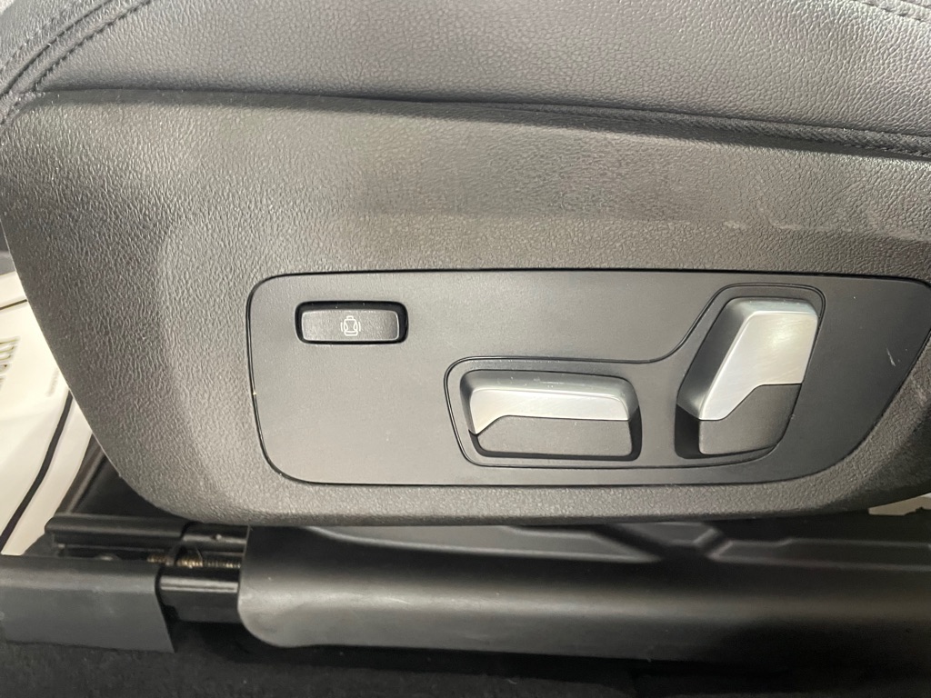 Photo 11 of this BMW X3