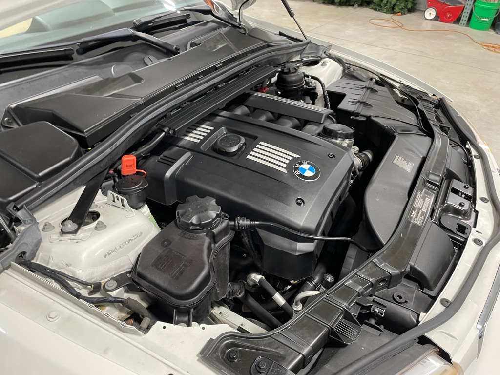 Photo 41 of this BMW 1 SERIES