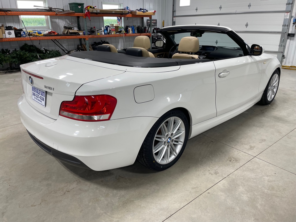 Photo 15 of this BMW 1 SERIES