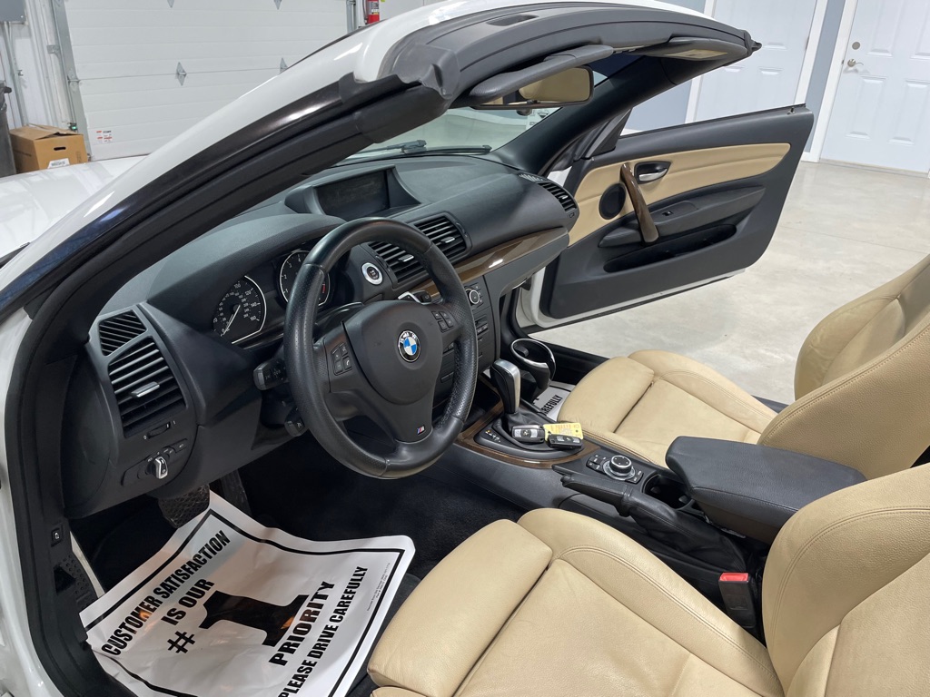 Photo 17 of this BMW 1 SERIES