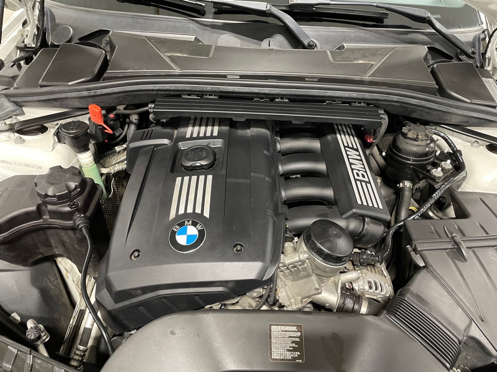 Photo 40 of this BMW 1 SERIES