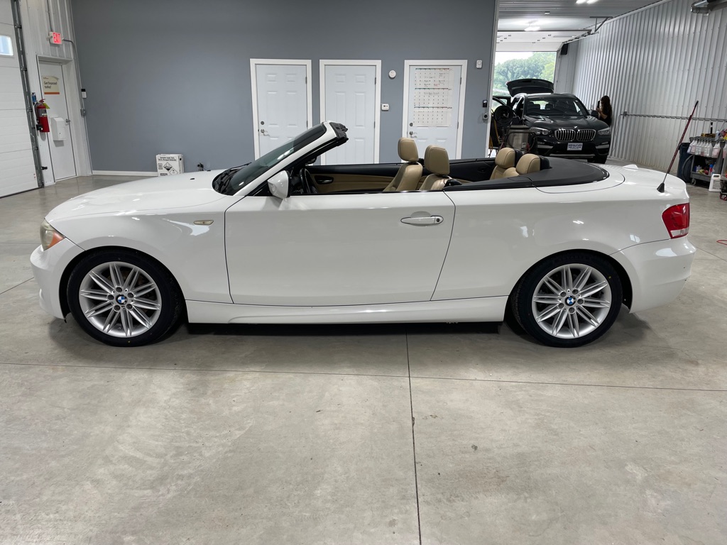 Photo 12 of this BMW 1 SERIES