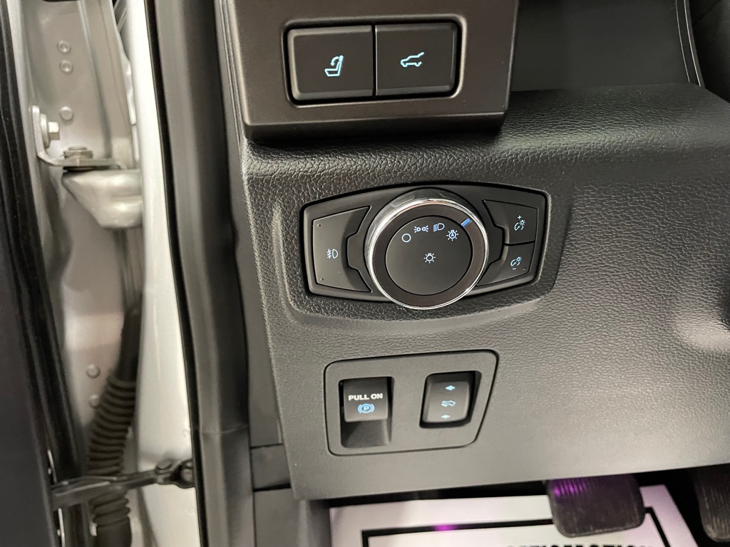 Photo 34 of this FORD EXPEDITION MAX