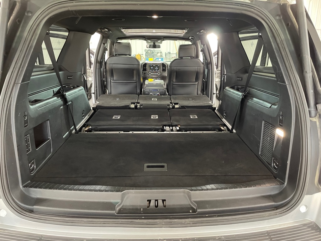 Photo 20 of this FORD EXPEDITION MAX