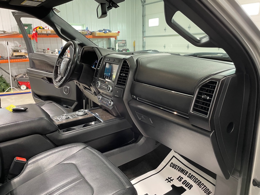 Photo 26 of this FORD EXPEDITION MAX
