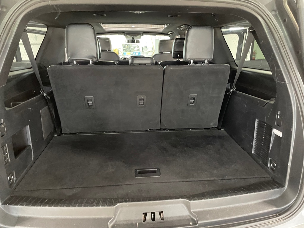 Photo 17 of this FORD EXPEDITION MAX