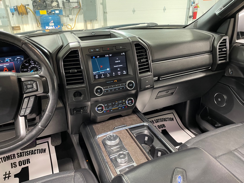 Photo 32 of this FORD EXPEDITION MAX