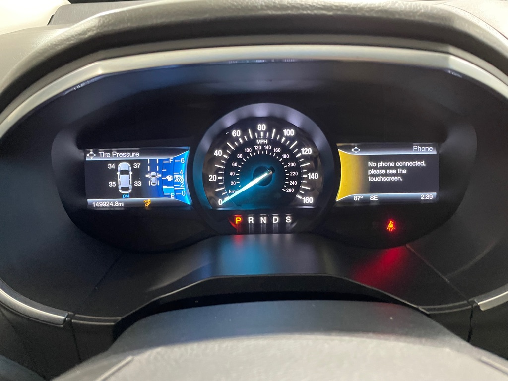 Photo 28 of this FORD EDGE