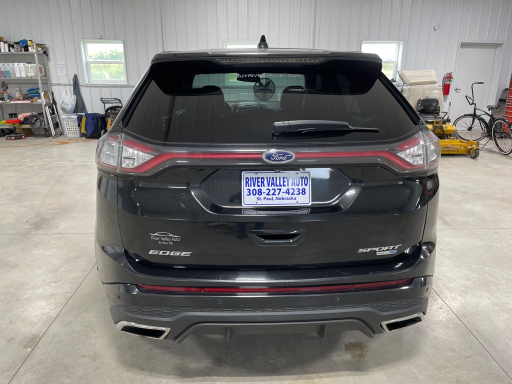 Photo 6 of this FORD EDGE