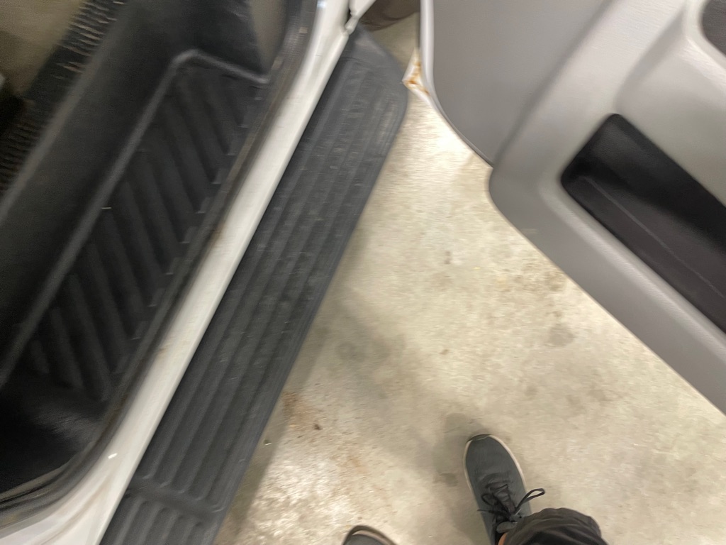 Photo 19 of this FORD E-SERIES