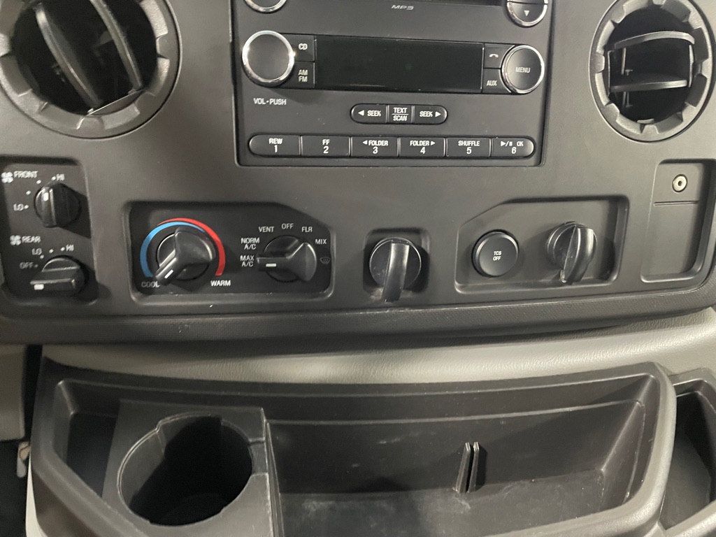 Photo 28 of this FORD E-SERIES