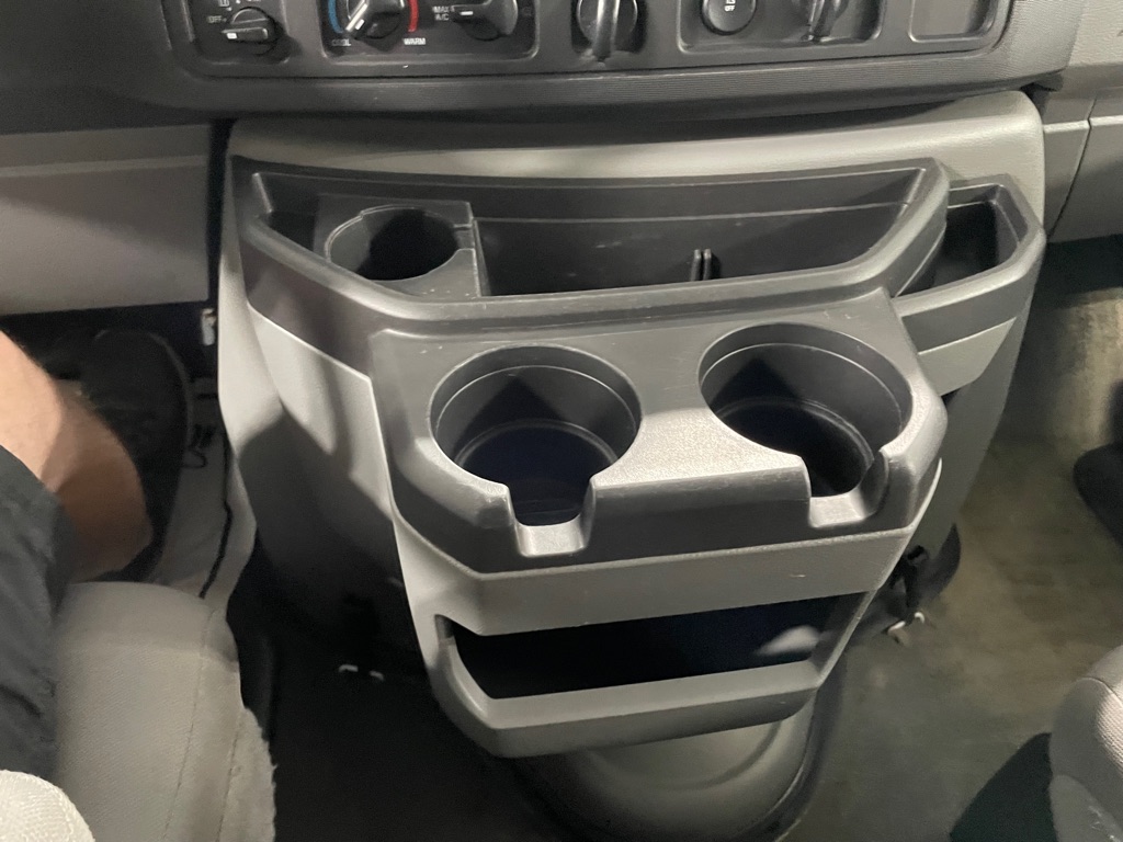 Photo 29 of this FORD E-SERIES