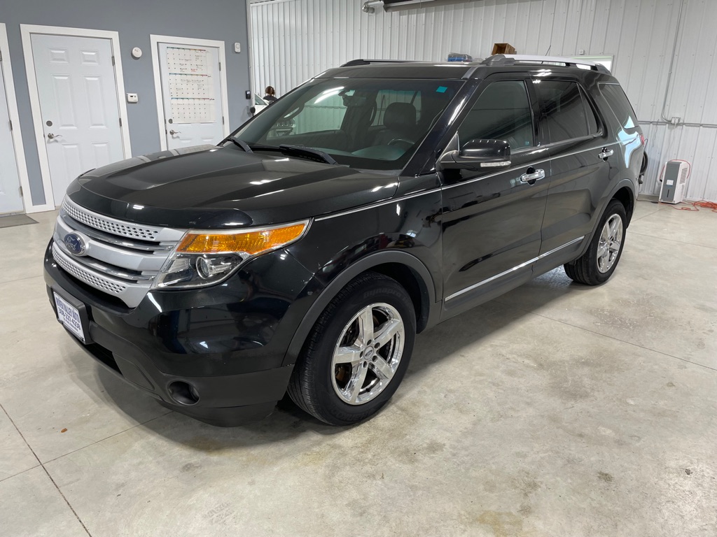 Photo 3 of this FORD EXPLORER