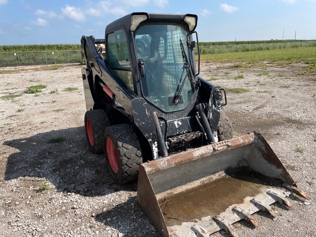 2013 BOBCAT S590