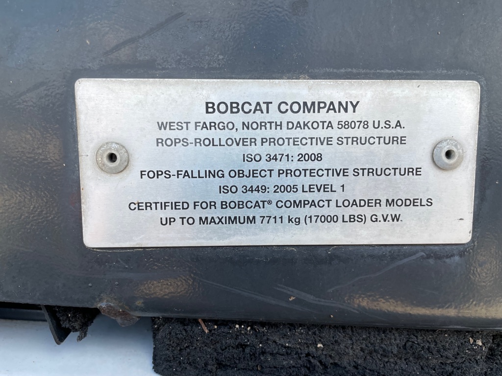 Photo 10 of this BOBCAT S590