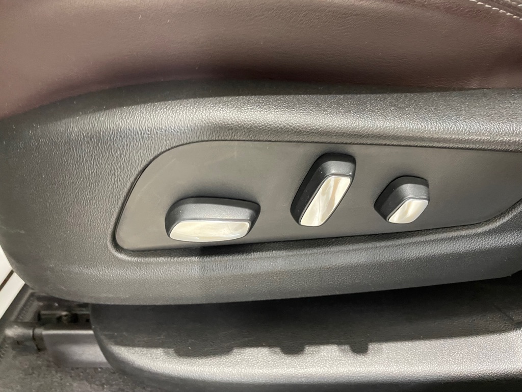 Photo 11 of this CADILLAC XT6