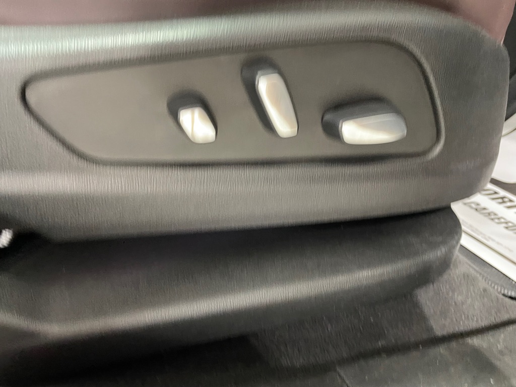 Photo 28 of this CADILLAC XT6