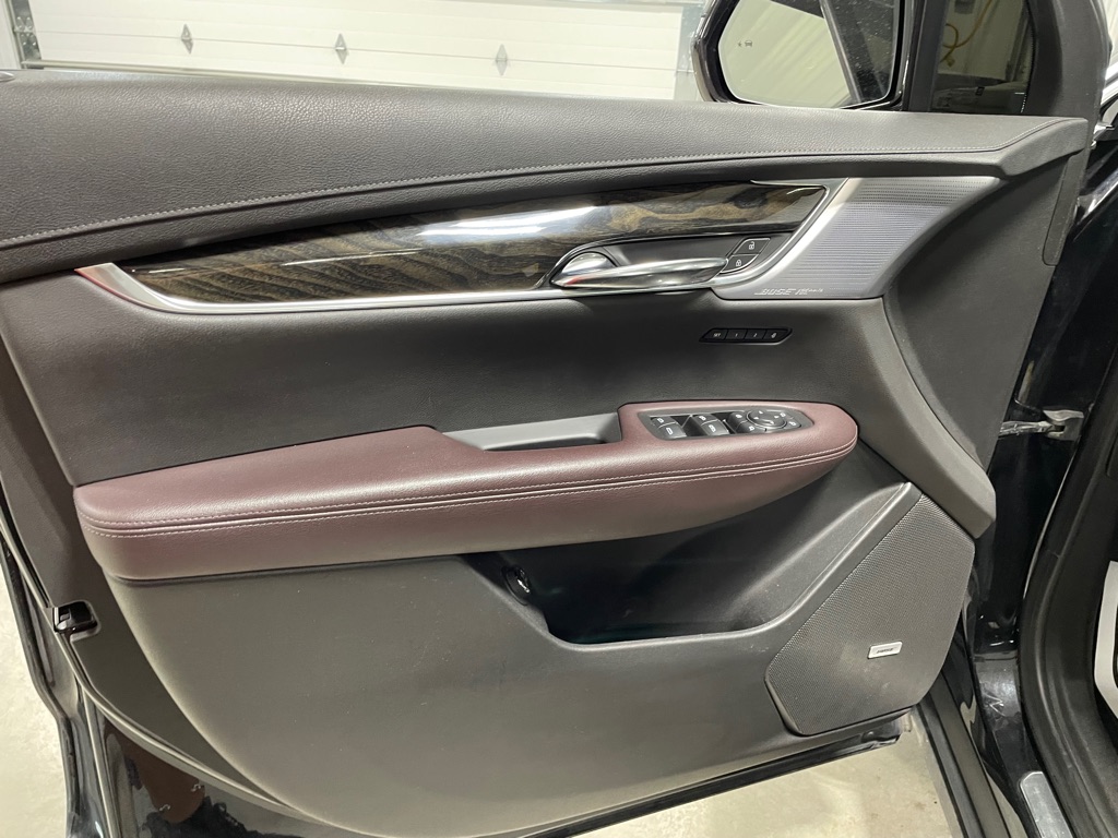 Photo 12 of this CADILLAC XT6
