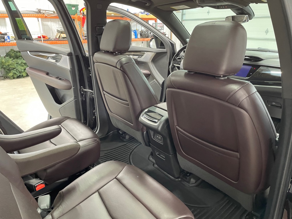 Photo 22 of this CADILLAC XT6