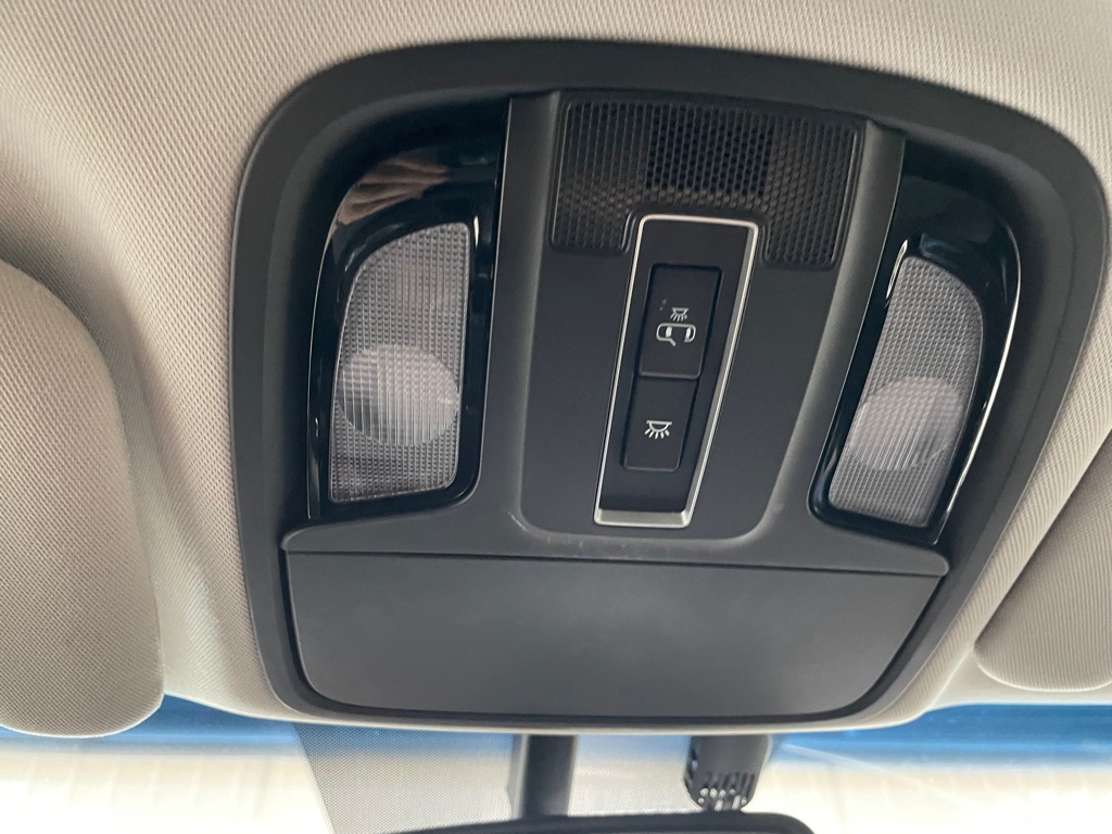 Photo 34 of this KIA SORENTO