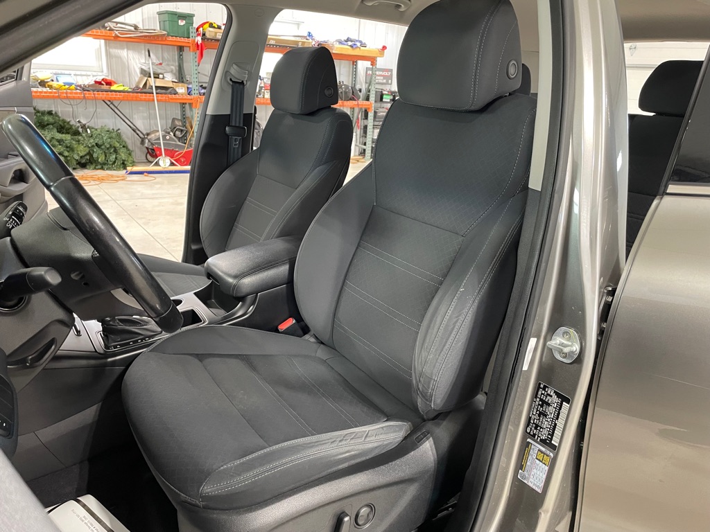 Photo 10 of this KIA SORENTO