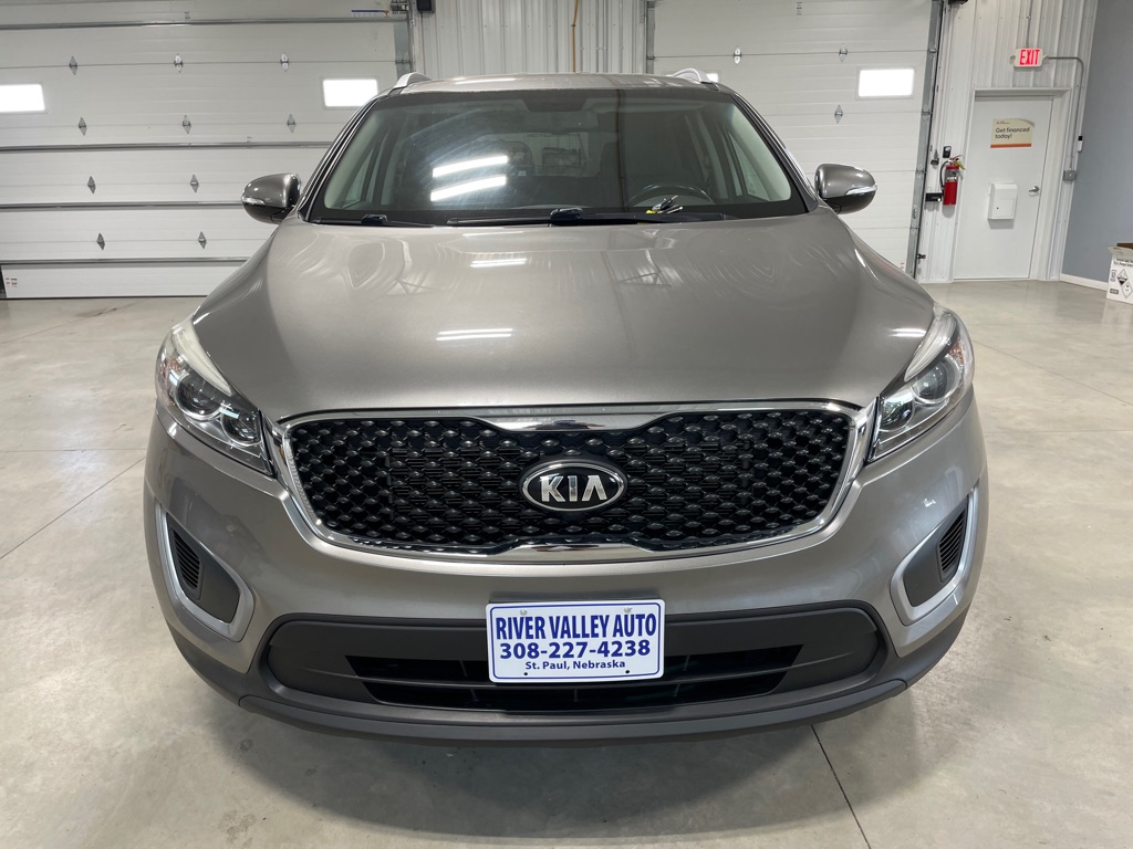 Photo 2 of this KIA SORENTO