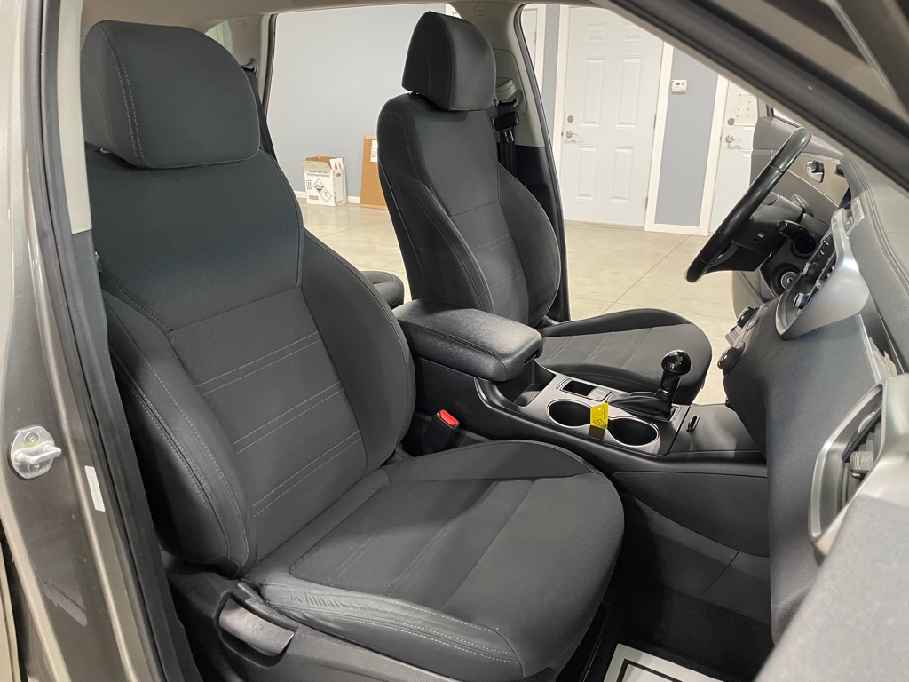 Photo 22 of this KIA SORENTO