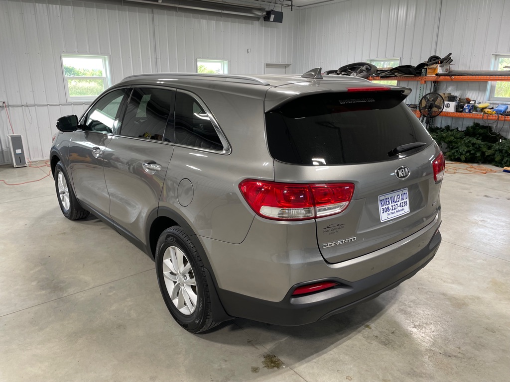 Photo 5 of this KIA SORENTO