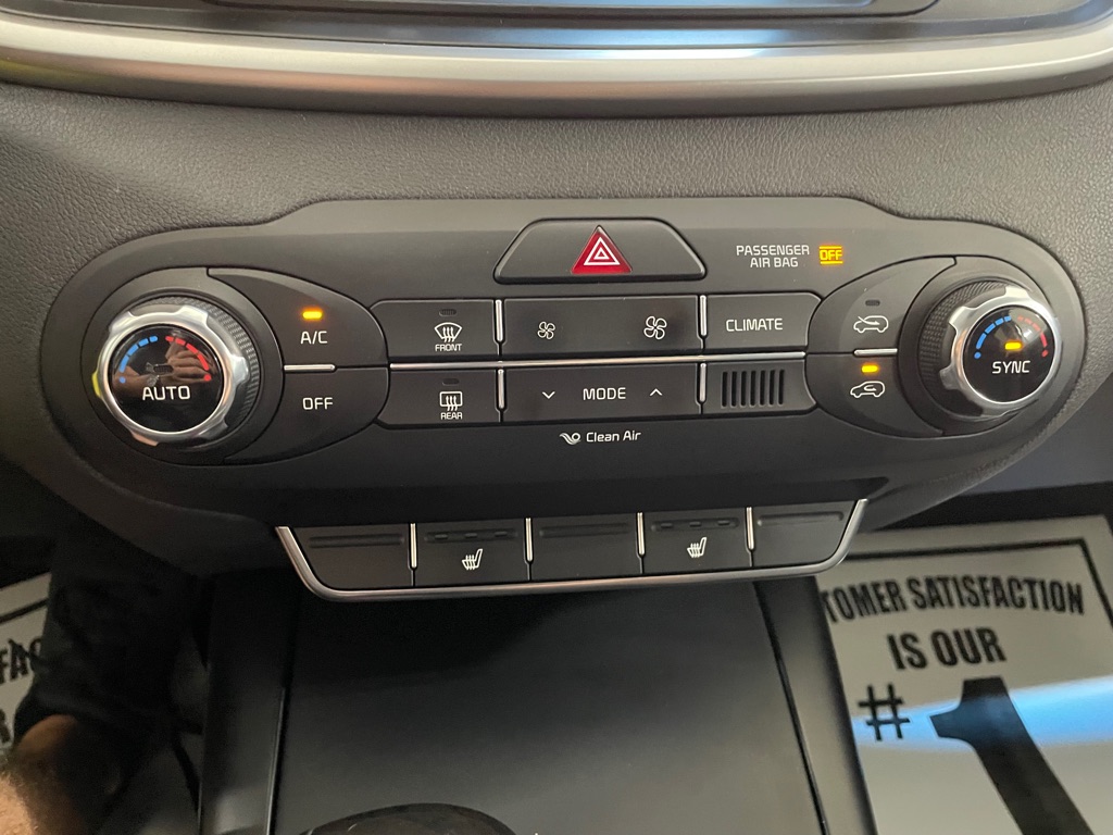 Photo 31 of this KIA SORENTO