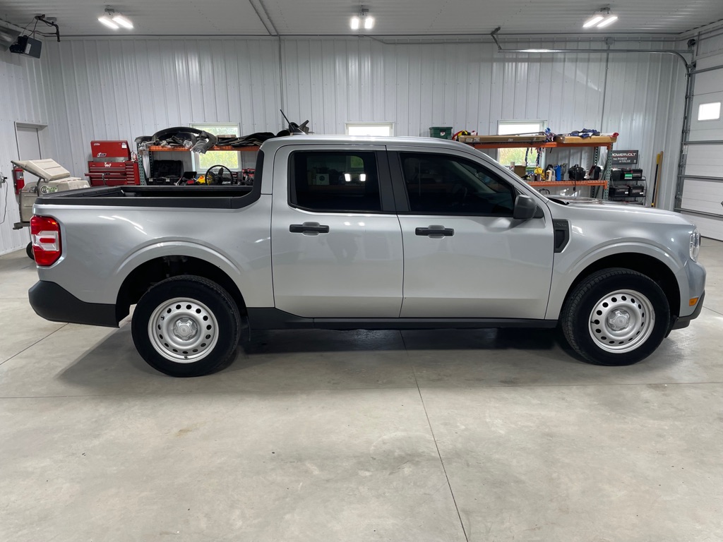 Photo 8 of this FORD MAVERICK