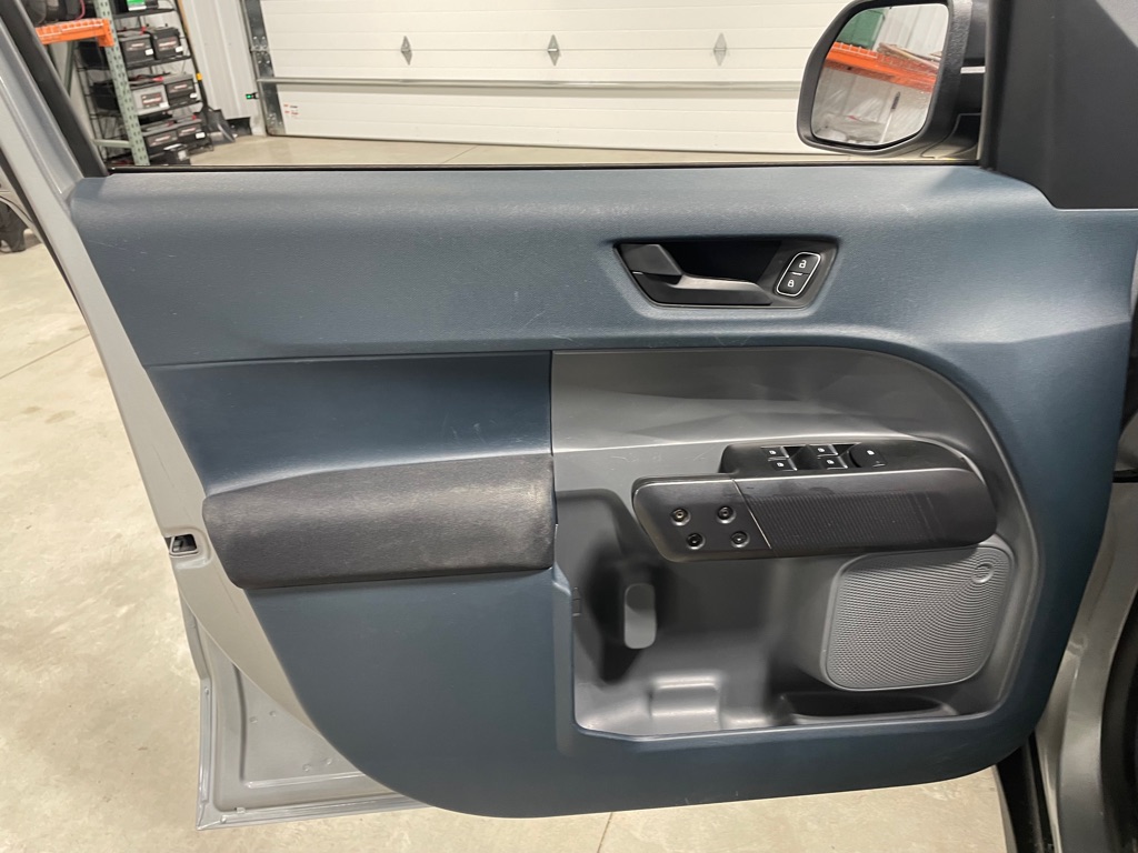 Photo 11 of this FORD MAVERICK