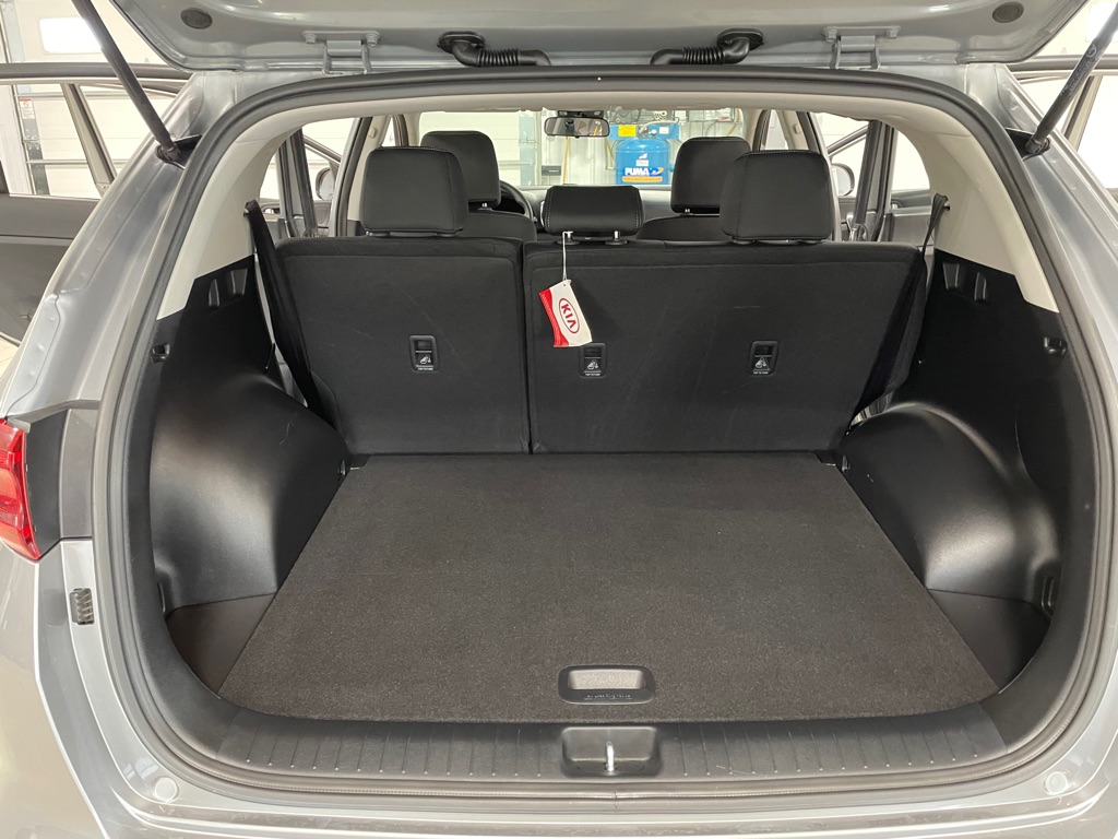 Photo 15 of this KIA SPORTAGE