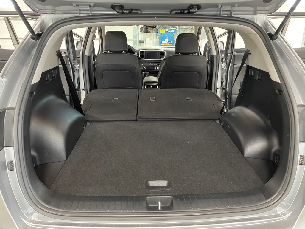Photo 16 of this KIA SPORTAGE