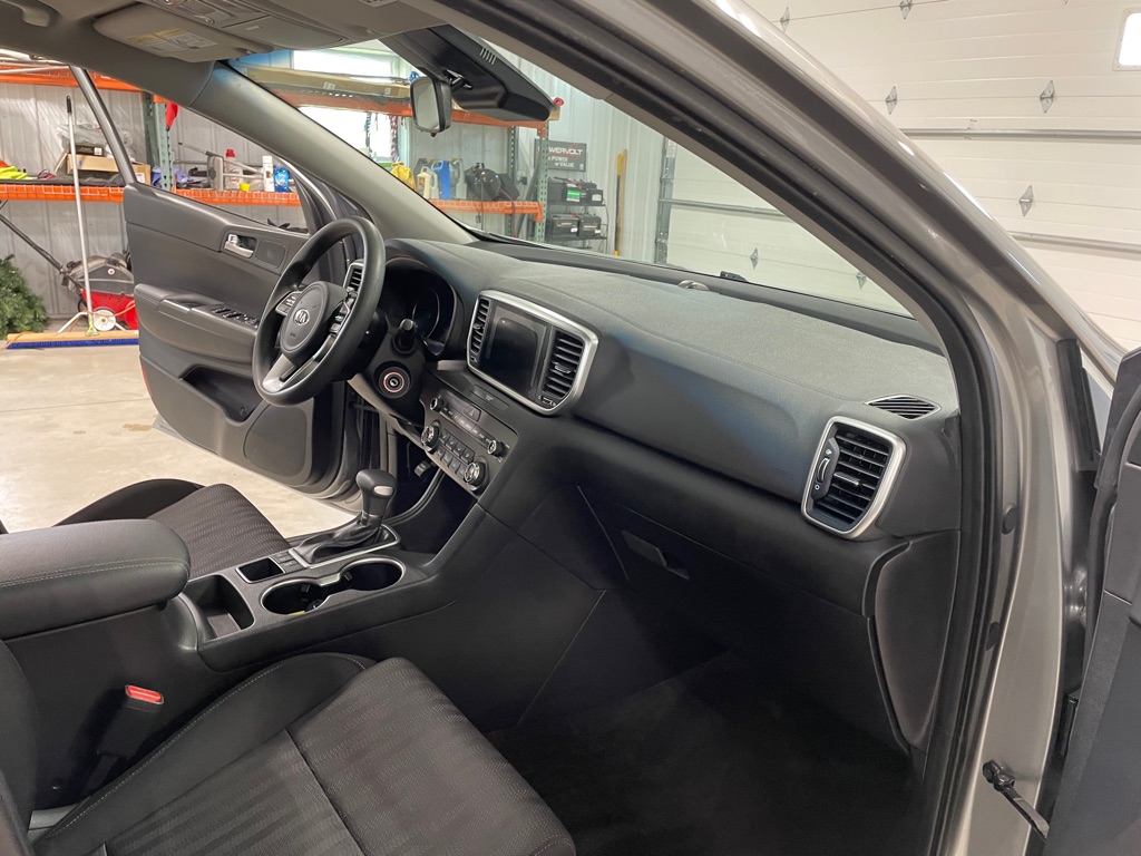 Photo 20 of this KIA SPORTAGE