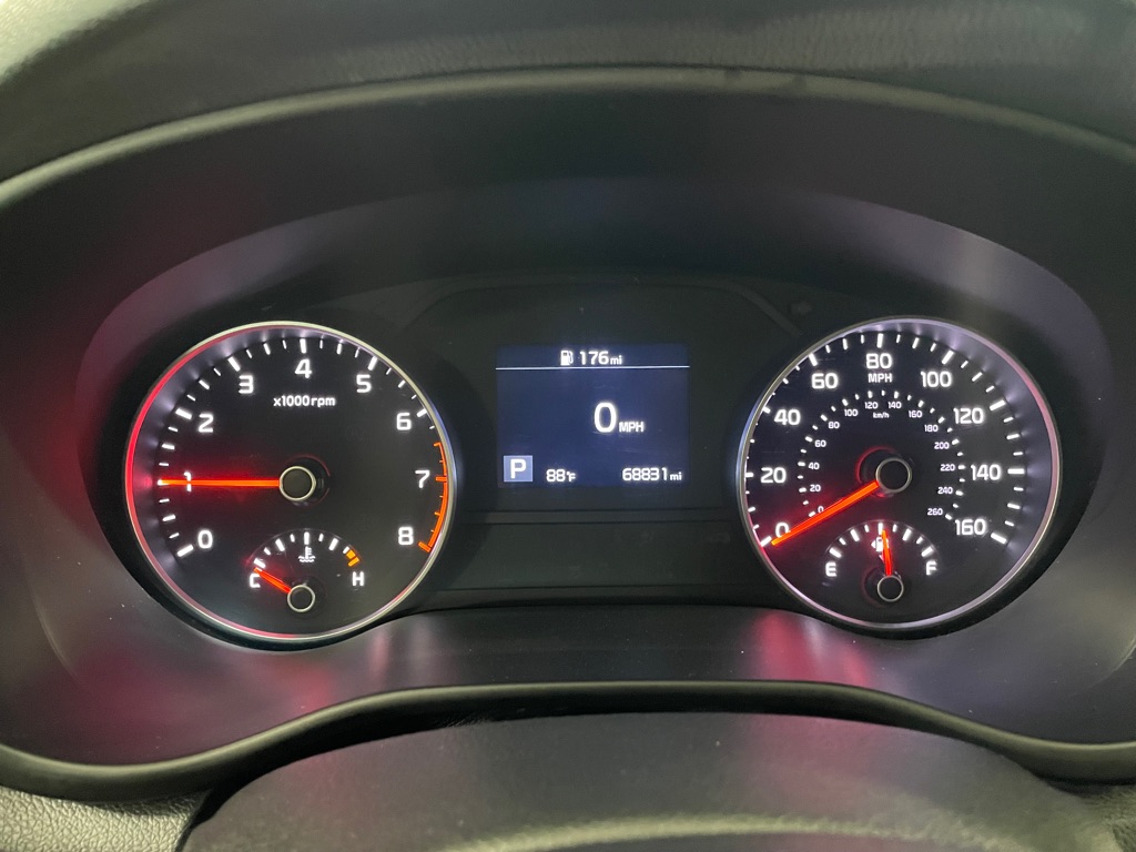 Photo 26 of this KIA SPORTAGE