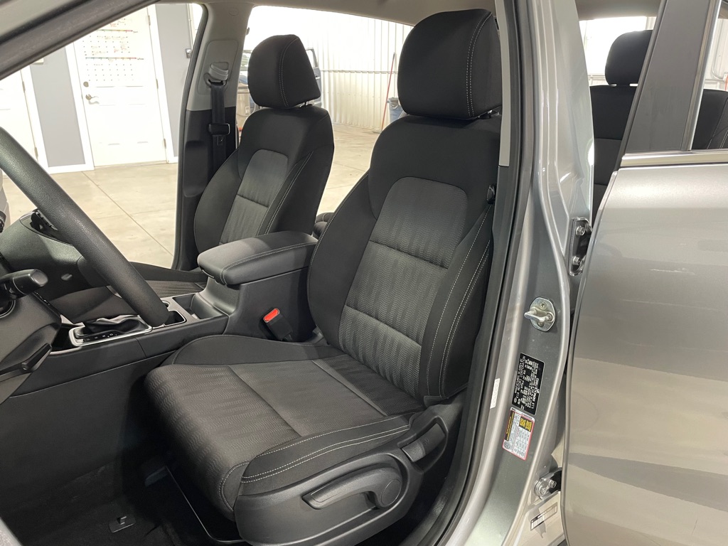 Photo 10 of this KIA SPORTAGE