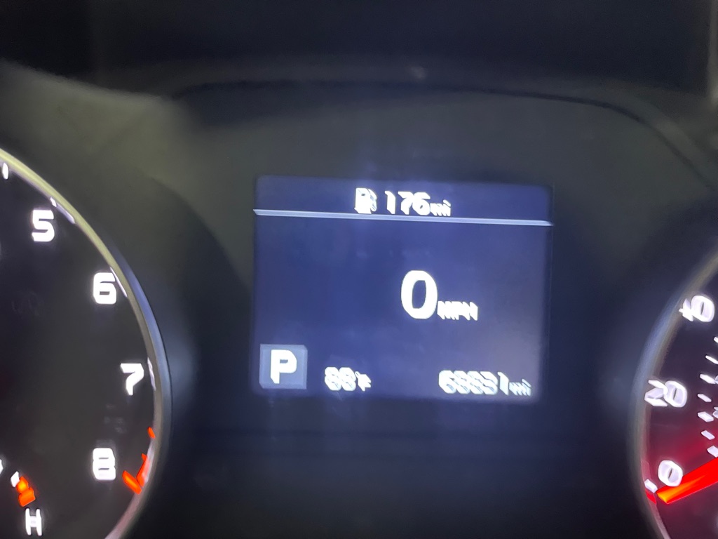 Photo 25 of this KIA SPORTAGE