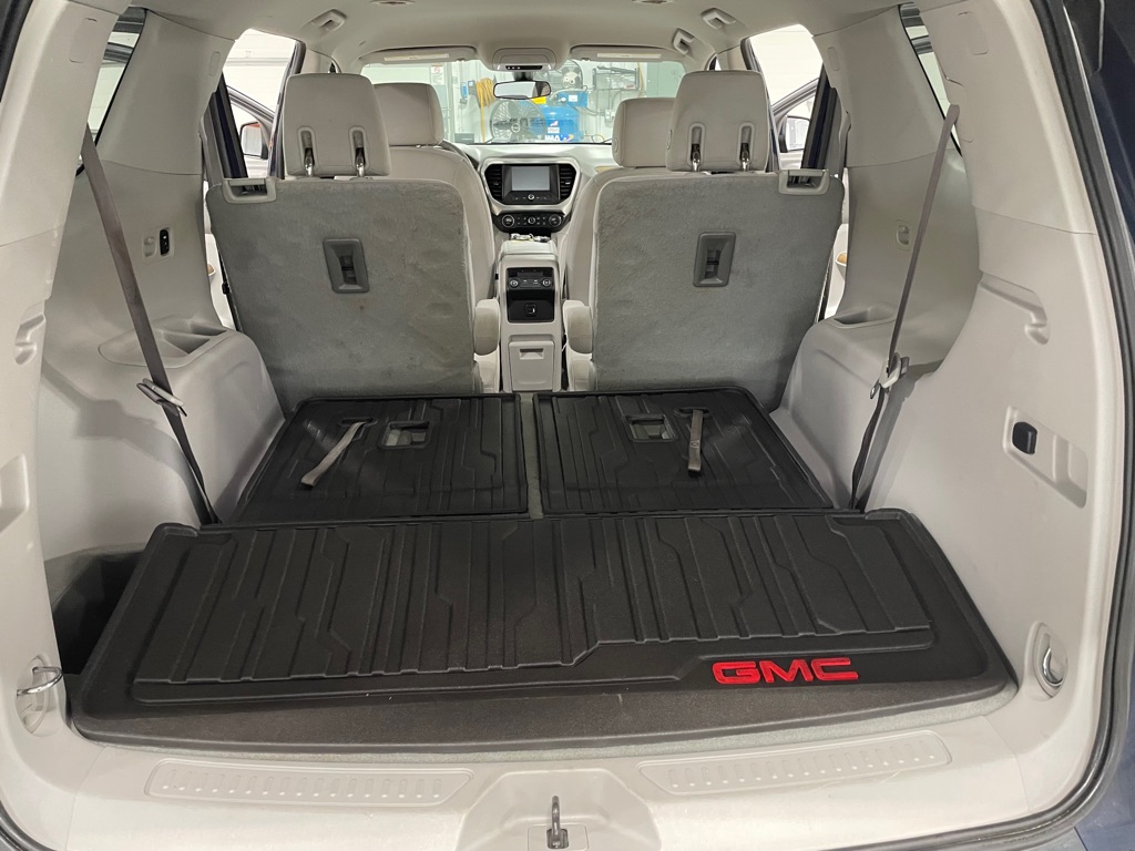 Photo 19 of this GMC ACADIA