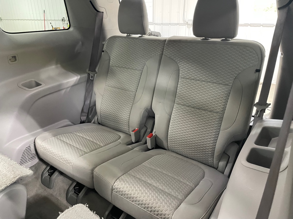 Photo 16 of this GMC ACADIA