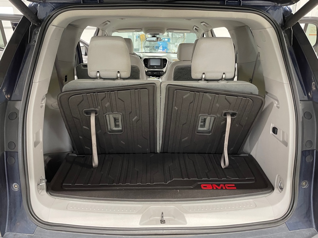 Photo 18 of this GMC ACADIA