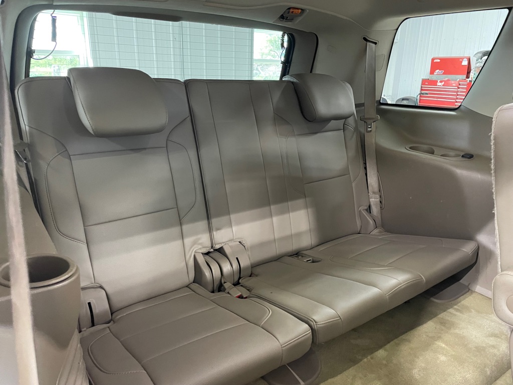 Photo 19 of this GMC YUKON