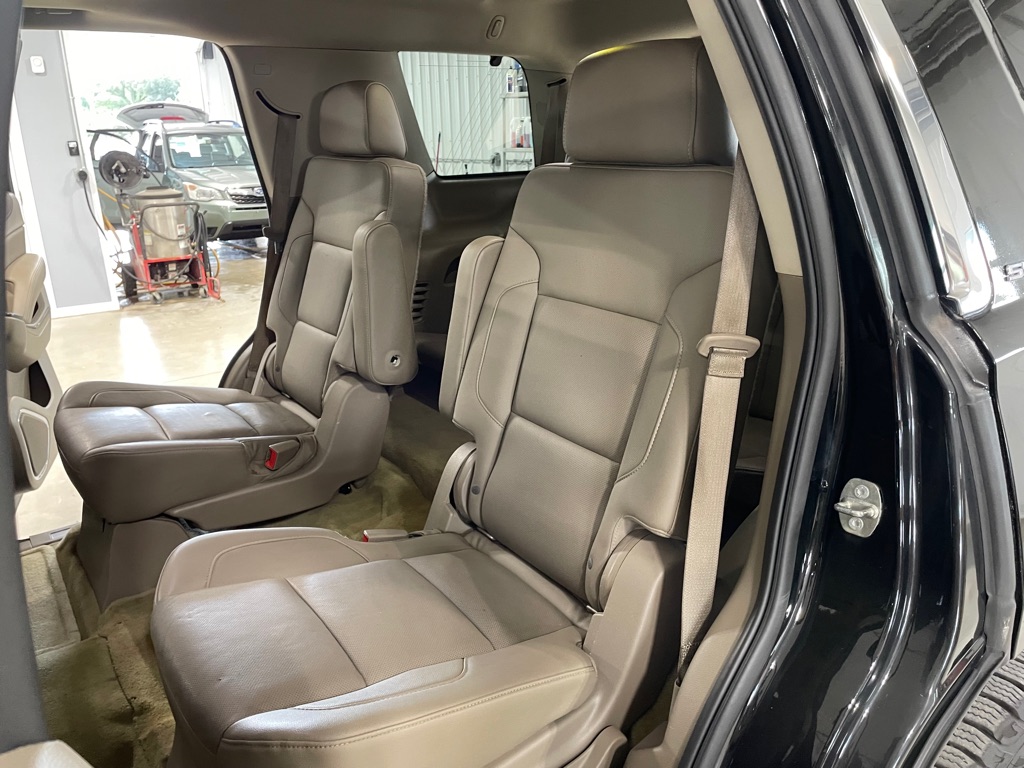 Photo 13 of this GMC YUKON