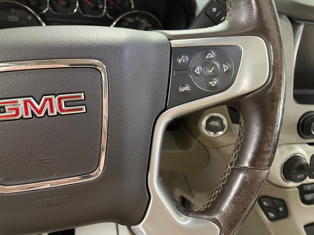 Photo 31 of this GMC YUKON
