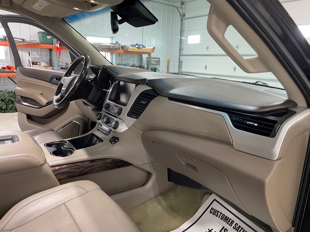 Photo 22 of this GMC YUKON