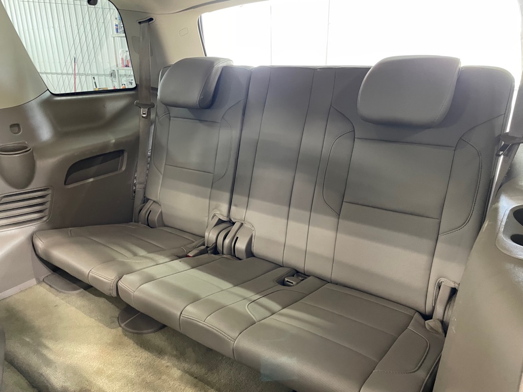 Photo 18 of this GMC YUKON