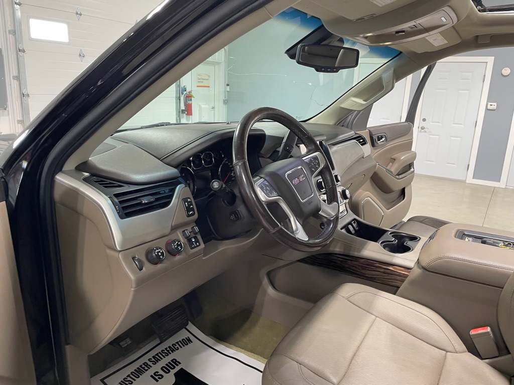 Photo 9 of this GMC YUKON