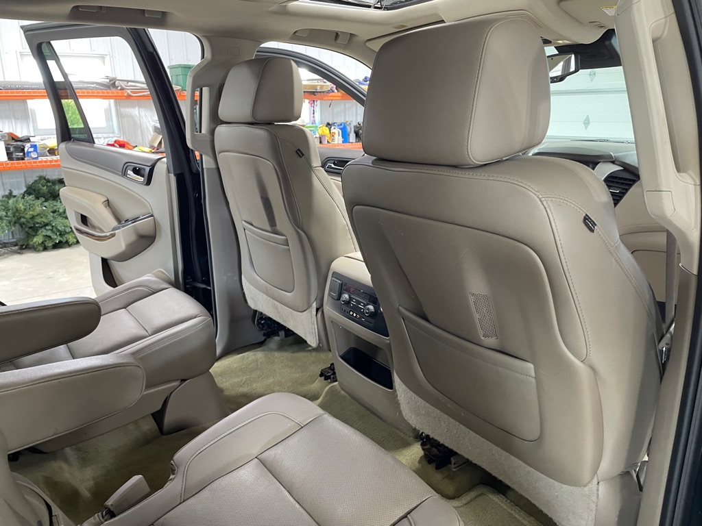 Photo 20 of this GMC YUKON