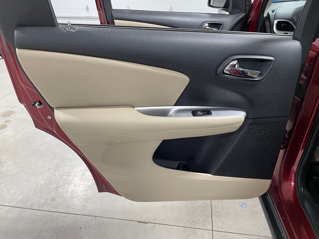 Photo 15 of this DODGE JOURNEY