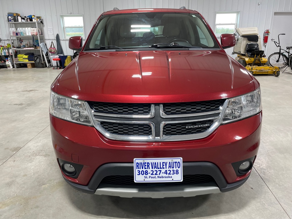 Photo 2 of this DODGE JOURNEY