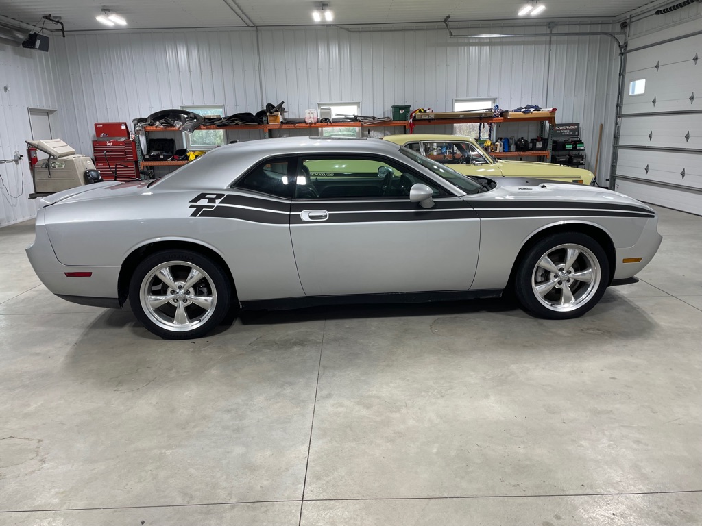 Photo 8 of this DODGE CHALLENGER